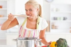 Preparazione del brodo da bere nella dieta