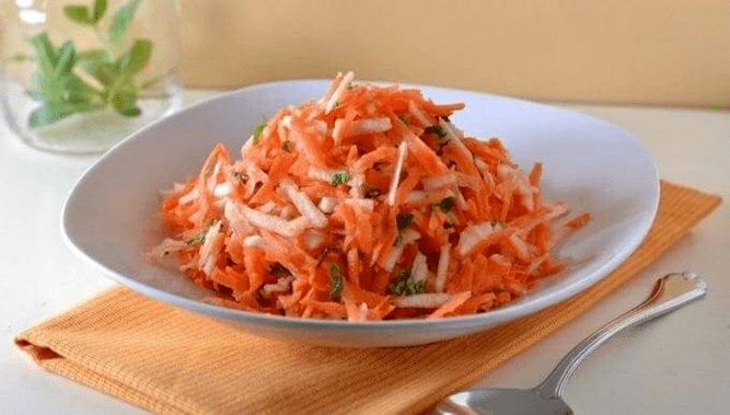 insalata di carote e mele per dimagrire